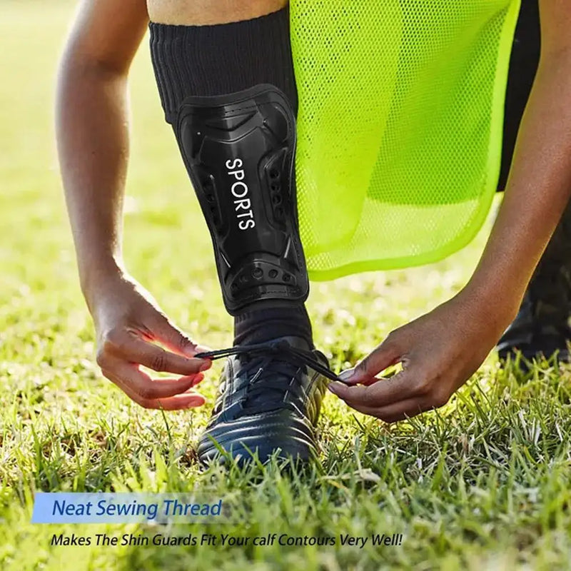 Caneleira de futebol infantil