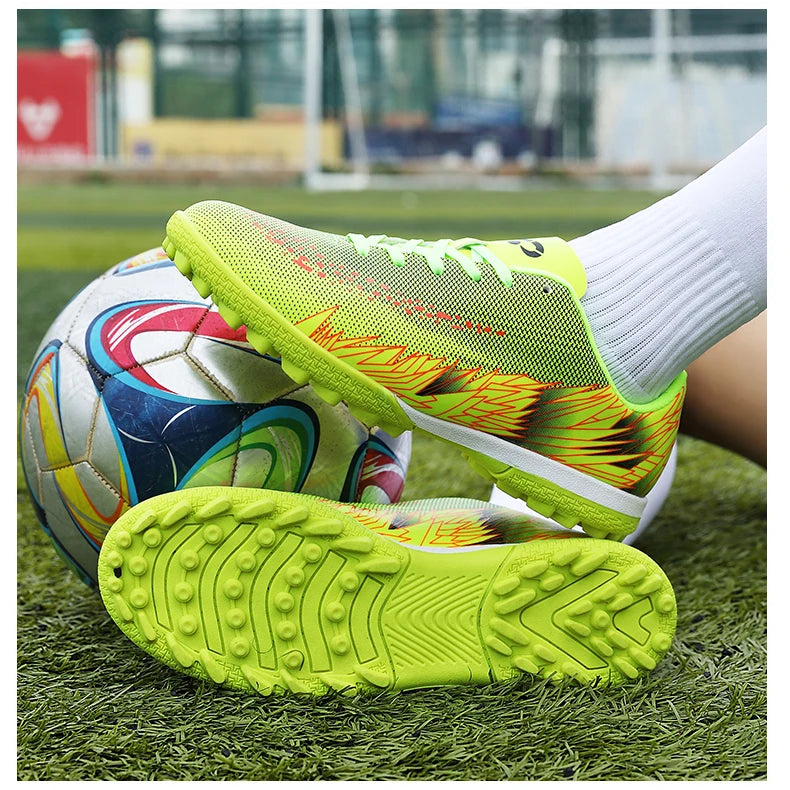 Teenager Sports Training Professional Soccer Shoes Kid Broken Nail Comfortable Sports Shoes Adult Long Nail Sports Soccer shoes